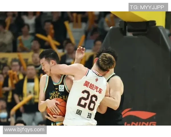 CBA2018赛季广东队与江苏队激战正酣精彩瞬间回顾与分析